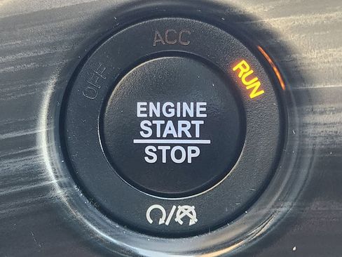 Used 2021 Jeep Grand Cherokee Laredo X RWD image 20