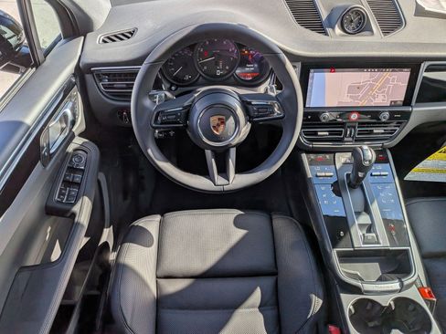 New 2026 Porsche Macan image 16