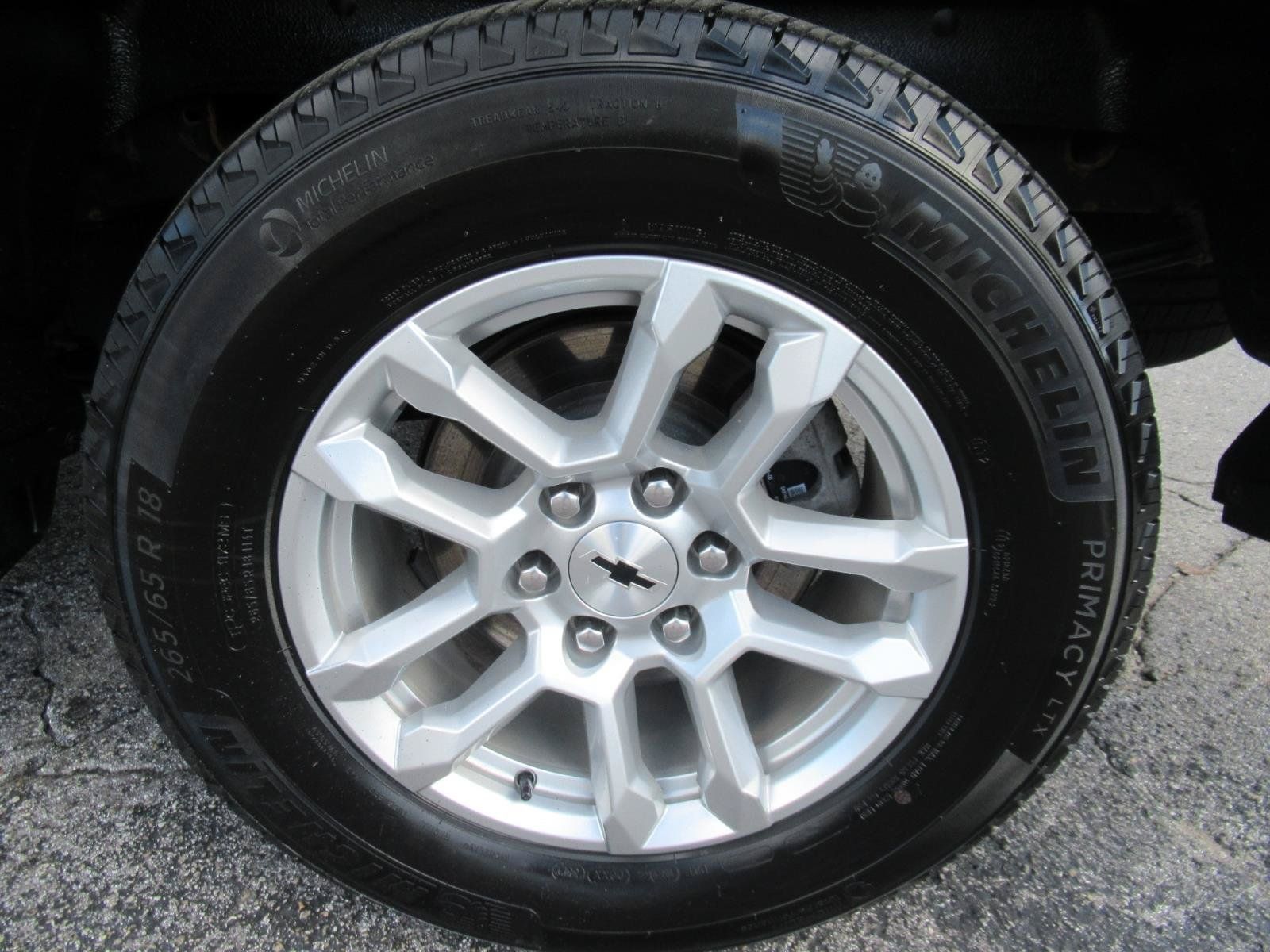 Used 2023 Chevrolet Silverado 1500 RST AWD/4WD image 9