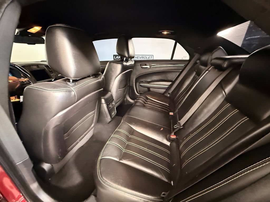 Used 2019 Chrysler 300 S AWD/4WD image 18