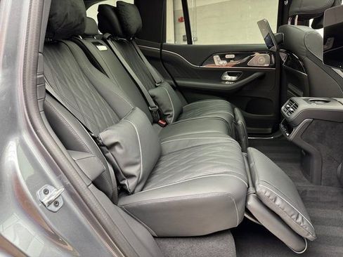 New 2026 Mercedes-Benz Maybach GLS 600 4MATIC image 6