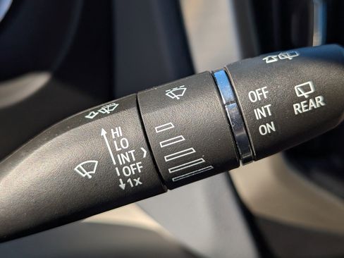 Used 2024 GMC Terrain Denali image 25