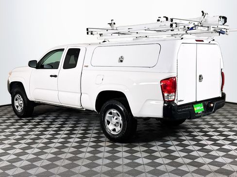 Used 2021 Toyota Tacoma SR image 6