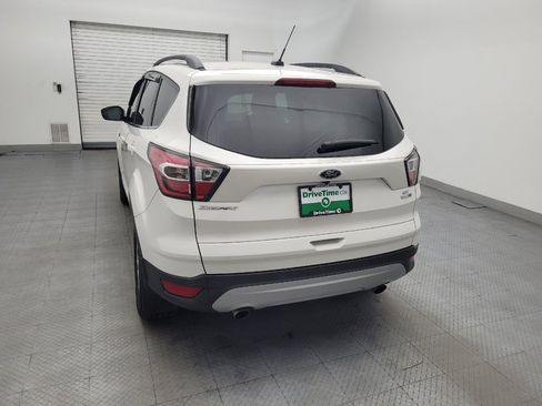 Used 2017 Ford Escape SE w/ Equipment Group 201A AWD/4WD image 6