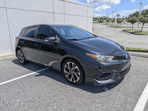 Used 2018 Toyota Corolla iM FWD image 1