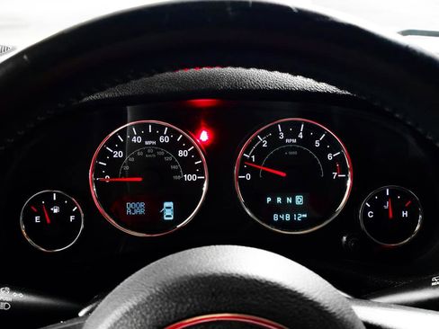 Used 2016 Jeep Wrangler Sport image 24