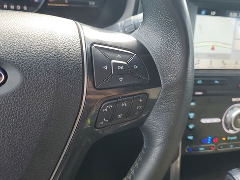 Used 2019 Ford Explorer Limited w/ Class III Trailer Tow Package image 26