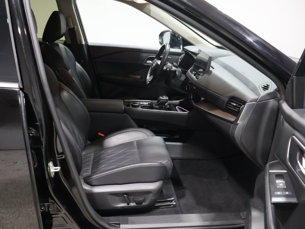 Used 2025 Nissan Rogue Platinum w/ Tech Package AWD/4WD image 26