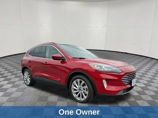 Used 2022 Ford Escape Titanium w/ Titanium Elite Package AWD/4WD video 3