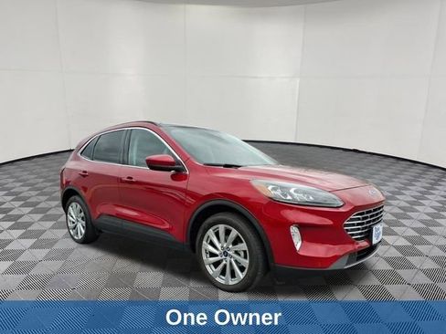 Used 2022 Ford Escape Titanium w/ Titanium Elite Package AWD/4WD image 3
