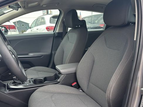 Used 2025 Kia K4 FWD image 11