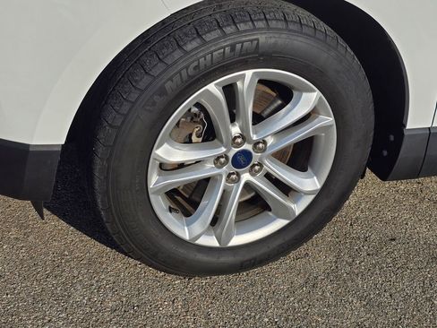 Used 2020 Ford Edge SEL AWD/4WD image 11