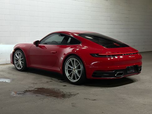Used 2023 Porsche 911 Carrera image 3