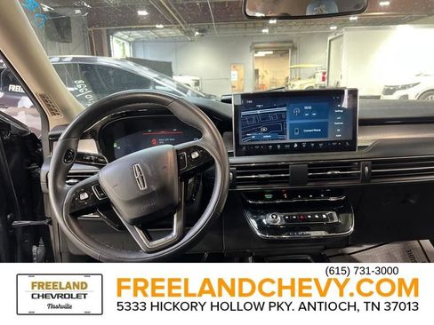 Used 2023 Lincoln Corsair AWD image 24