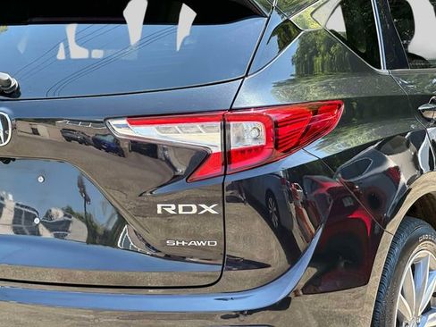 Certified 2023 Acura RDX AWD w/ Technology Package image 11