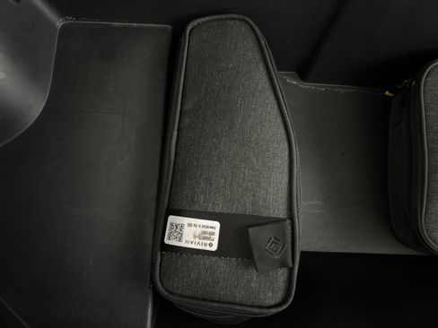 Used 2022 Rivian R1S Launch Edition AWD/4WD image 33