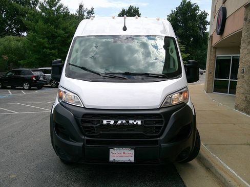 Used 2023 RAM ProMaster 2500 FWD image 3