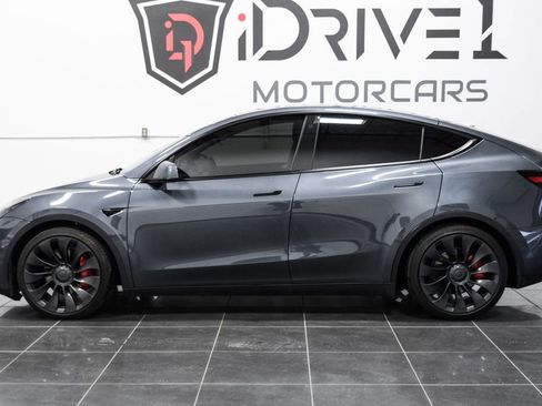 Used 2022 Tesla Model Y Performance AWD/4WD image 11