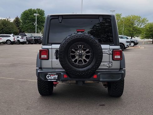 Used 2019 Jeep Wrangler Unlimited Rubicon w/ Cold Weather Group AWD/4WD image 18
