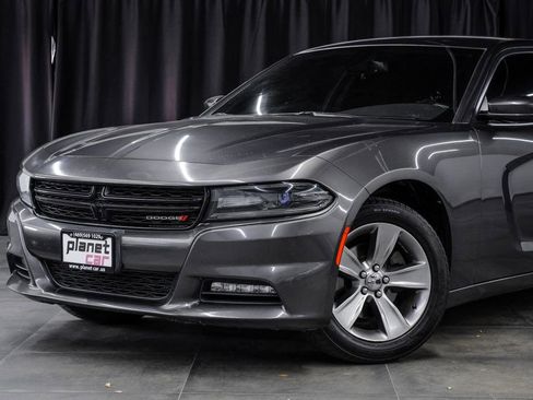 Used 2015 Dodge Charger SXT image 5