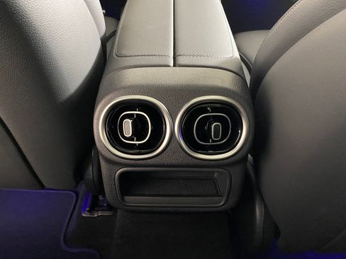 Used 2026 Mercedes-Benz GLC 300 4MATIC image 27