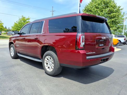 Used 2016 GMC Yukon XL SLT AWD/4WD image 9