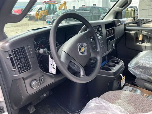 New 2026 Chevrolet Express 2500 w/ Driver Convenience Package RWD image 9