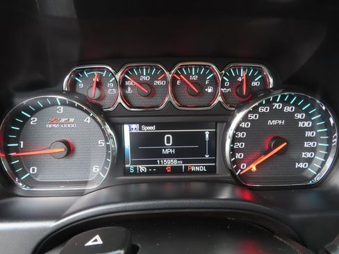 Used 2017 Chevrolet Silverado 1500 LT w/ LT Plus Package image 18