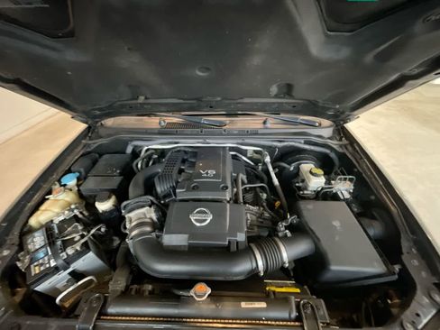 Used 2012 Nissan Frontier PRO-4X w/ Pro-4x Luxury Pkg image 24