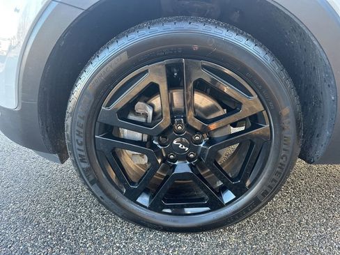 Used 2024 Kia Telluride EX X-Line image 30