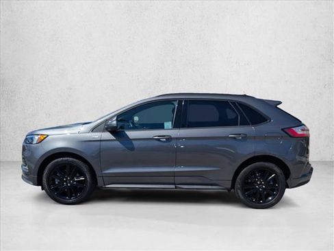 Certified 2022 Ford Edge ST-Line AWD/4WD image 9