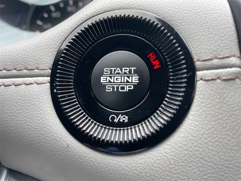 Used 2024 Jeep Compass Limited image 20