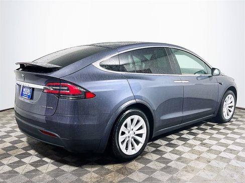 Used 2020 Tesla Model X Long Range image 8