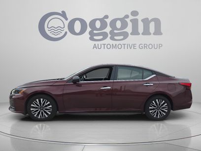 Used 2025 Nissan Altima 2.5 SV
