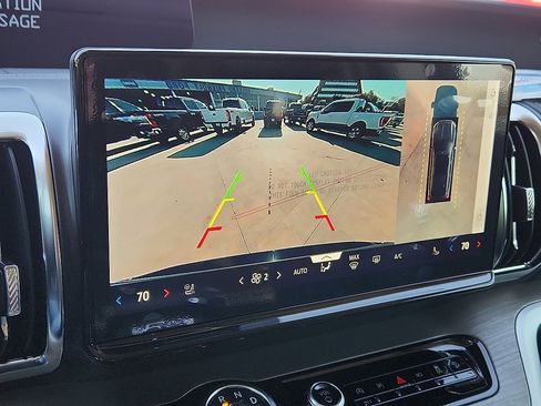 New 2025 Ford Expedition Max Platinum w/ Driver's Package image 8