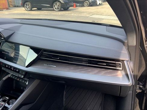 Used 2025 Audi A3 2.0T Premium image 19