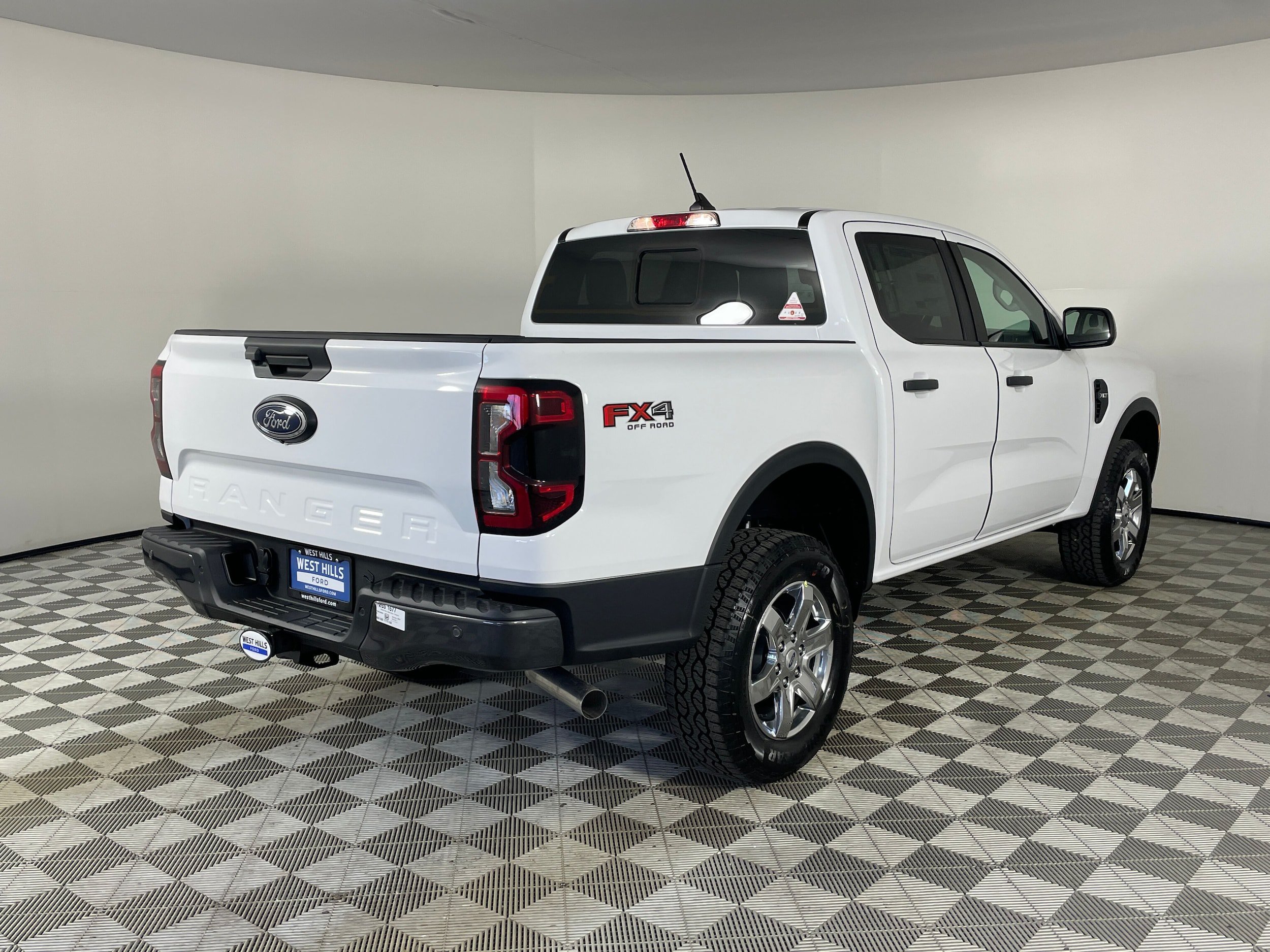 New 2026 Ford Ranger XLT w/ Equipment Group 301A High AWD/4WD image 9