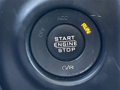 Used 2022 Jeep Wrangler Unlimited Sahara w/ Safety Group image 24