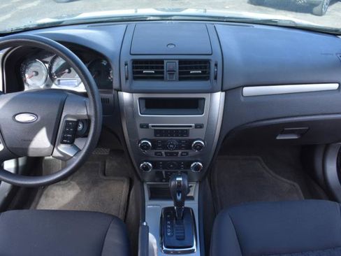 Used 2012 Ford Fusion SE image 32