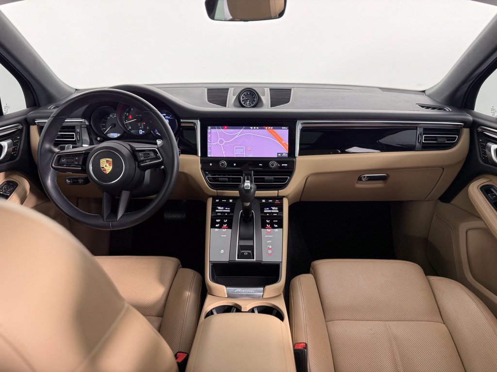 Certified 2023 Porsche Macan Turbo AWD/4WD image 22