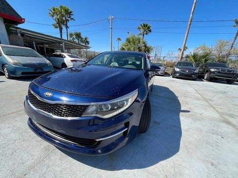Used 2018 Kia Optima EX FWD image 15