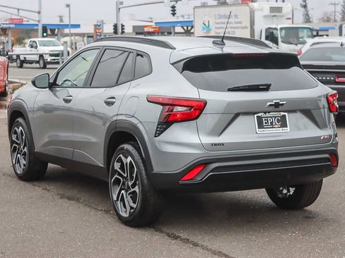 New 2026 Chevrolet Trax RS image 2