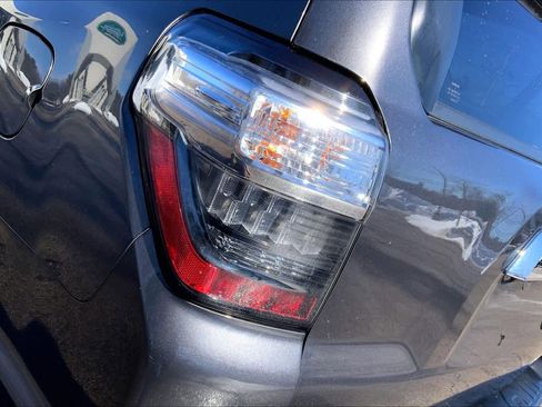 Used 2014 Toyota 4Runner Limited image 27