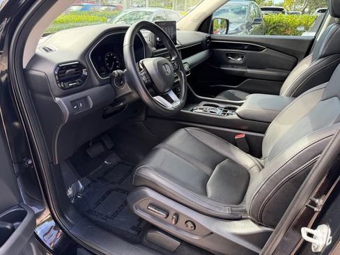 Certified 2024 Honda Pilot Touring image 12