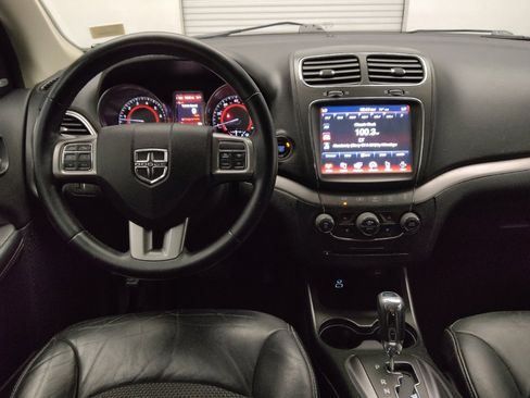 Used 2019 Dodge Journey Crossroad w/ Family Entertainment Group FWD image 22