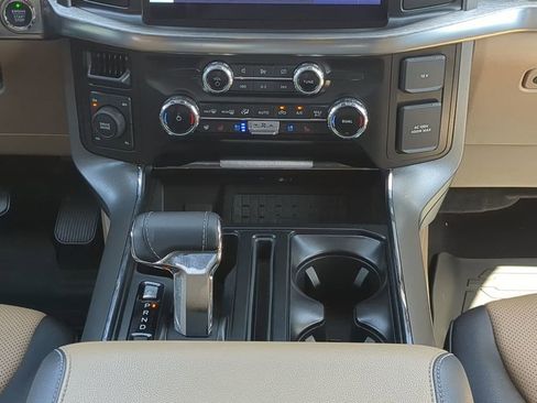 Used 2023 Ford F150 Lariat image 19