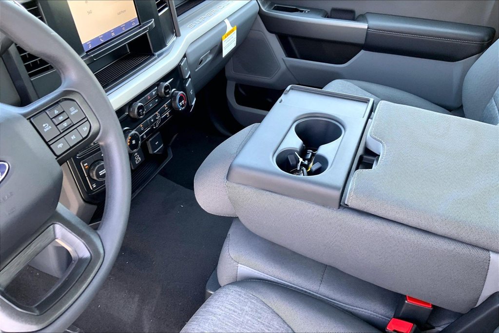 New 2027 Ford F250 XL w/ STX Appearance Package AWD/4WD image 8