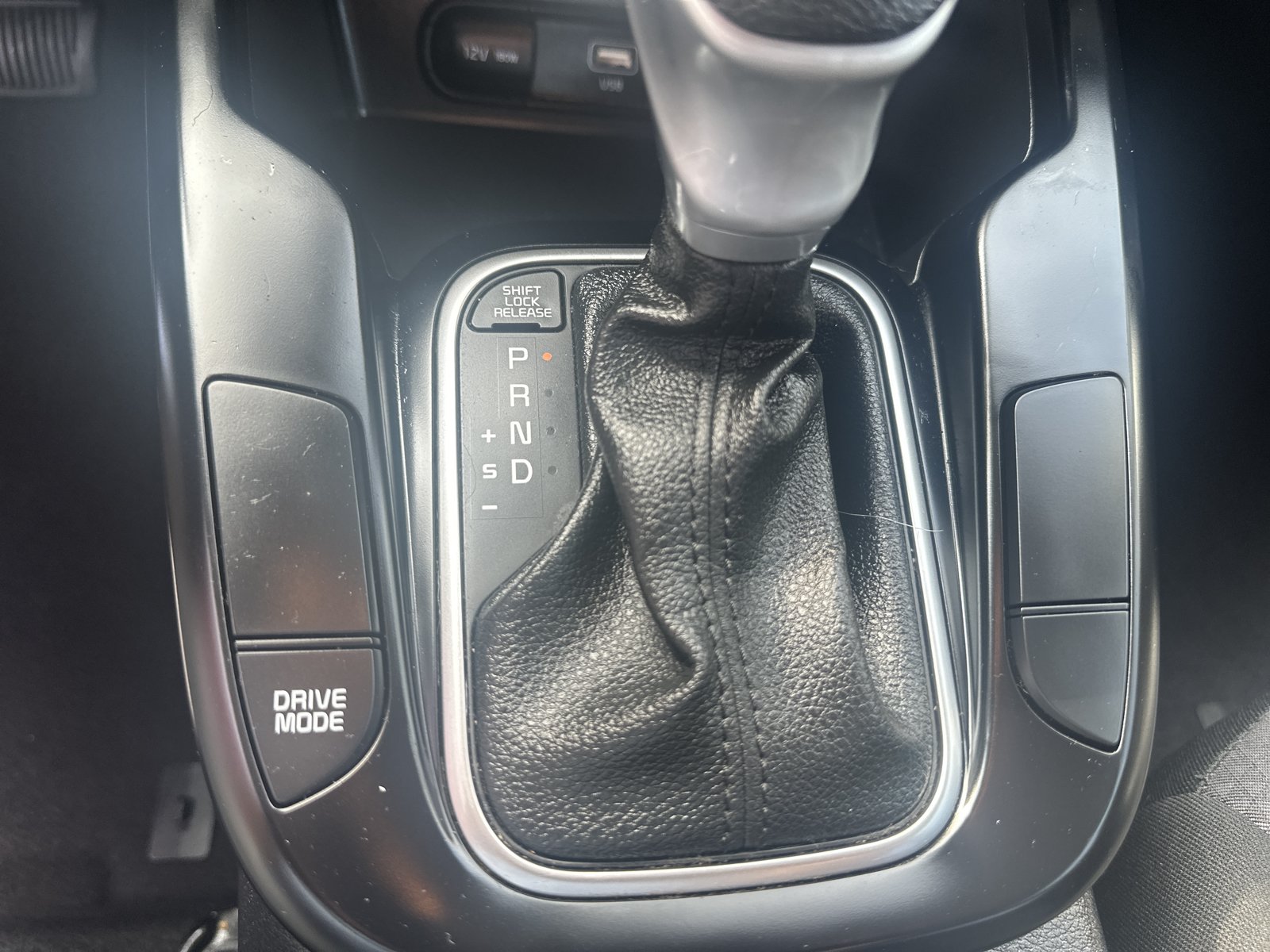 Used 2024 Kia Soul LX FWD image 18