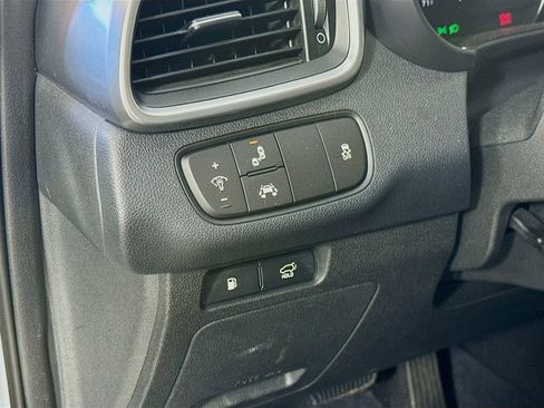 Used 2019 Kia Sorento EX image 10