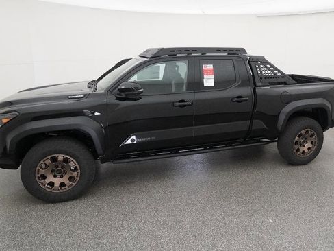 New 2025 Toyota Tacoma Trailhunter AWD/4WD image 17